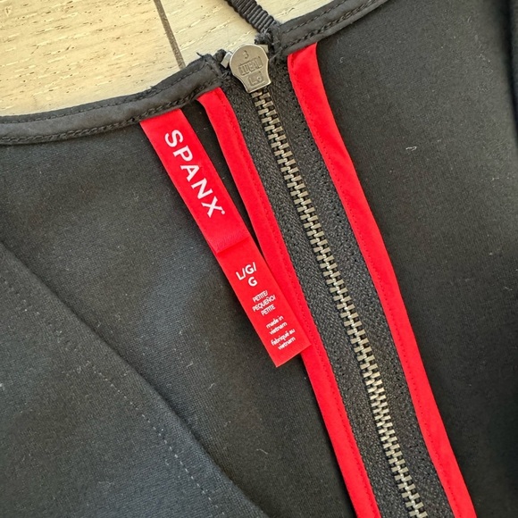 SPANX The Perfect Jumpsuit Sleeveless Ponte - Picture 7 of 9